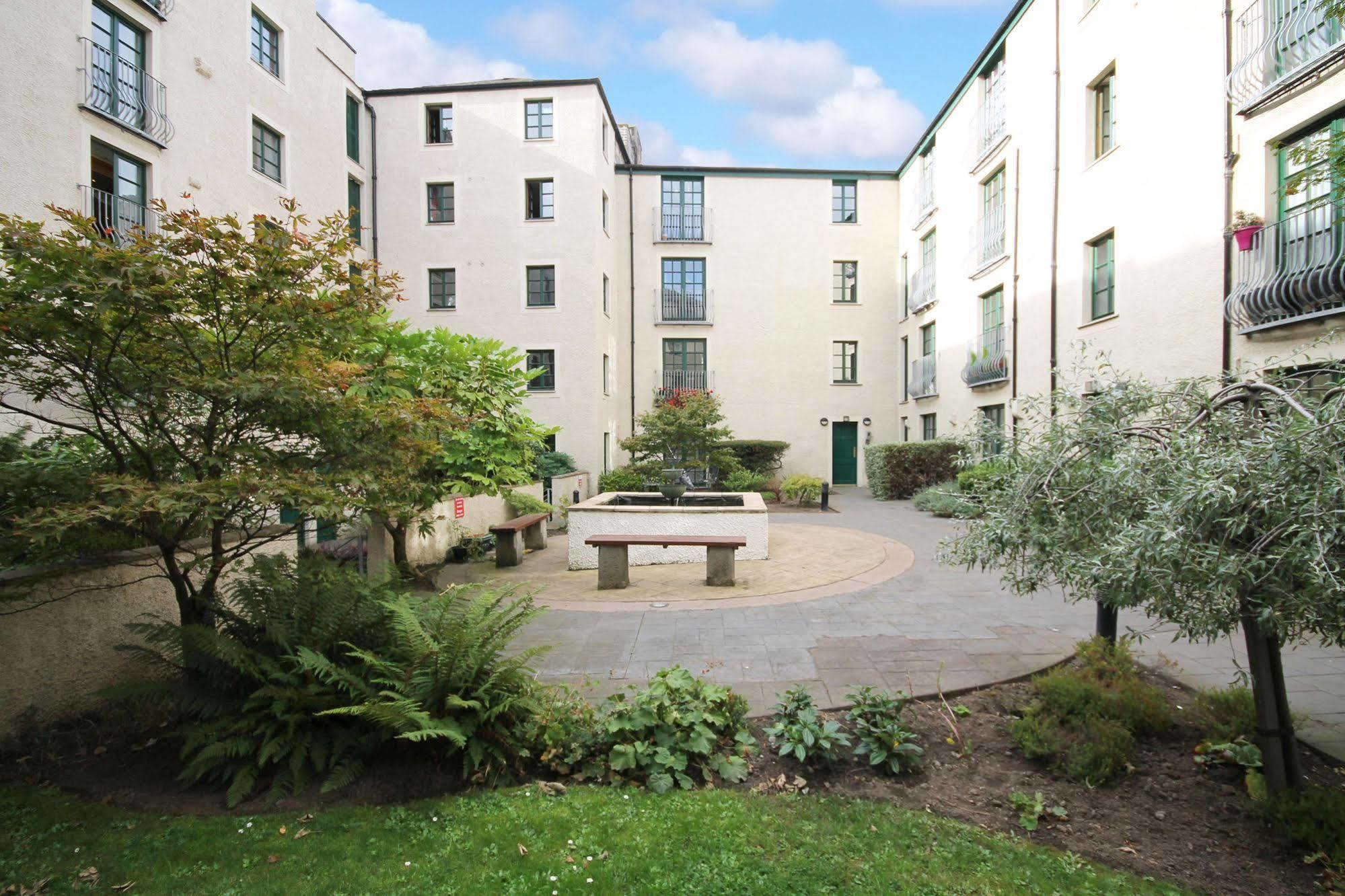 Edinburgh City Center Coady Apartment Sleeps 5 Free Car Park Space Exterior photo