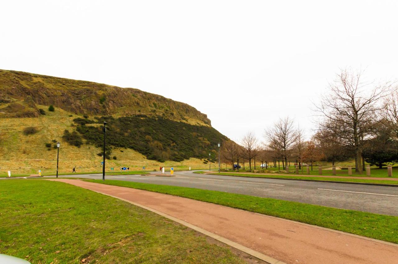 Edinburgh City Center Coady Apartment Sleeps 5 Free Car Park Space Exterior photo